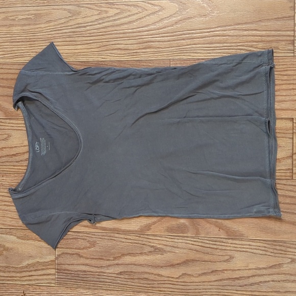 Loft gray short-sleeve lived-in cotton long t-shirt v-neck women's size S - Picture 1 of 6